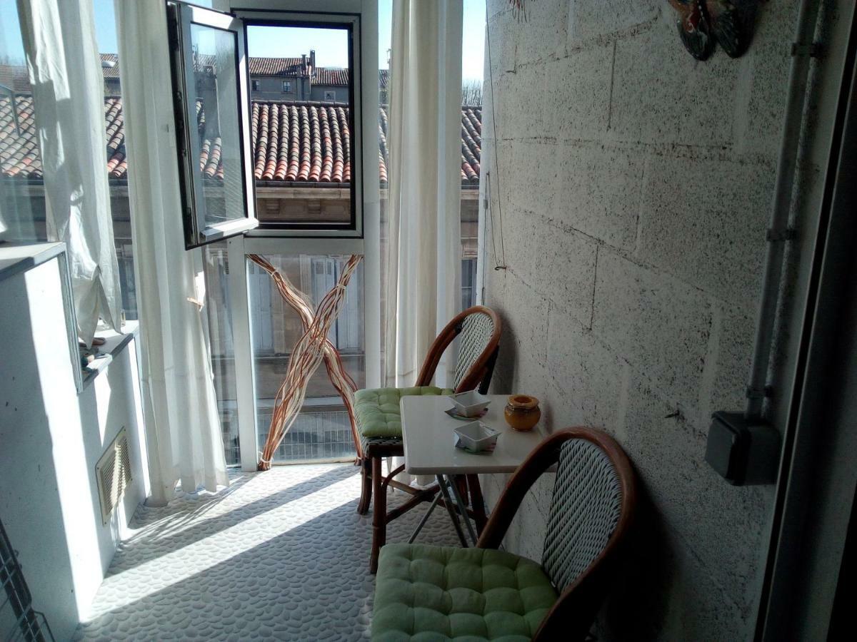 Charmant Appartement Carcassonne Exterior photo