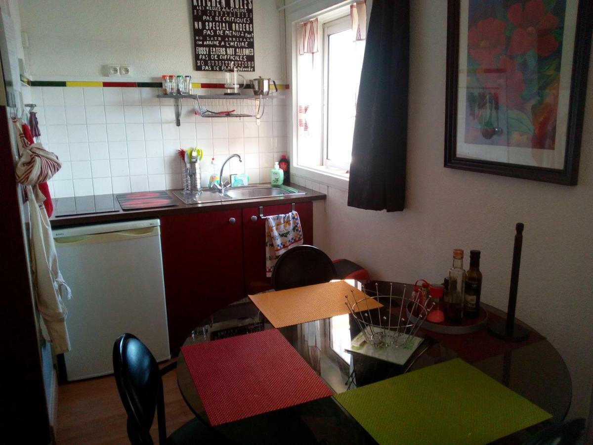 Charmant Appartement Carcassonne Exterior photo